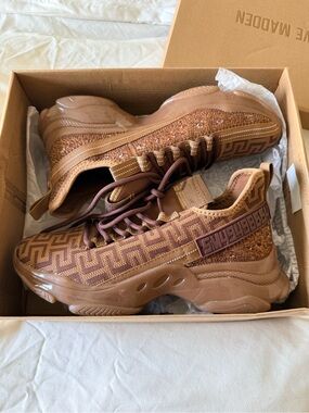 Steve Madden Maxima Chocolate Monogram Sneakers Sz 10 Rhinestone Chunky